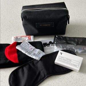 Want Les Essentials Signature Travel Kit NEW